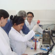 Más mujeres en ciencia, tecnología, ingeniería y matemáticas