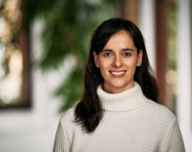 Carissa Véliz: “Es increíble que la antigua Roma tuviera cierta regulación de las predicciones y nosotros no”