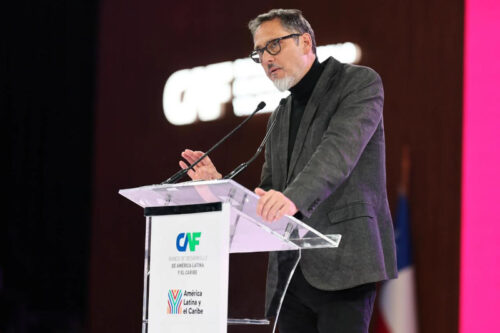 Pablo Bello: “Un modelo de IA entrenado con nuestros datos y nuestro contexto representa lo que somos y no lo que otros asumen que somos”
