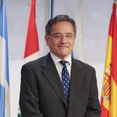 Juan Alejandro Kawabata.